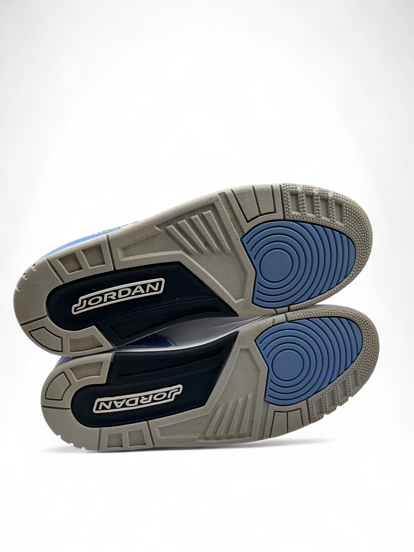 Air Jordan 3 Retro "UNC" 2020