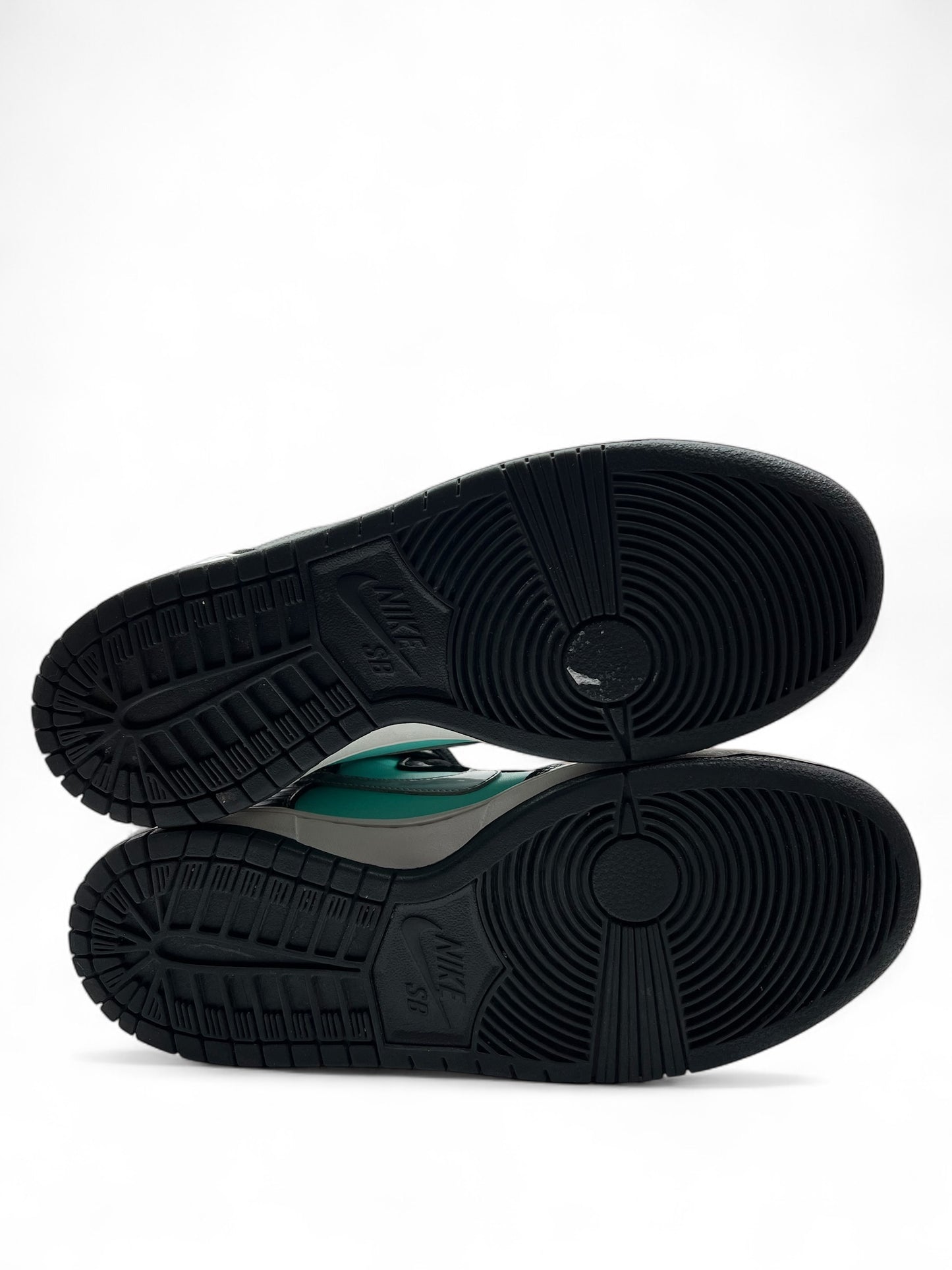 Nike Dunk High SB “Diamond Supply” 2014