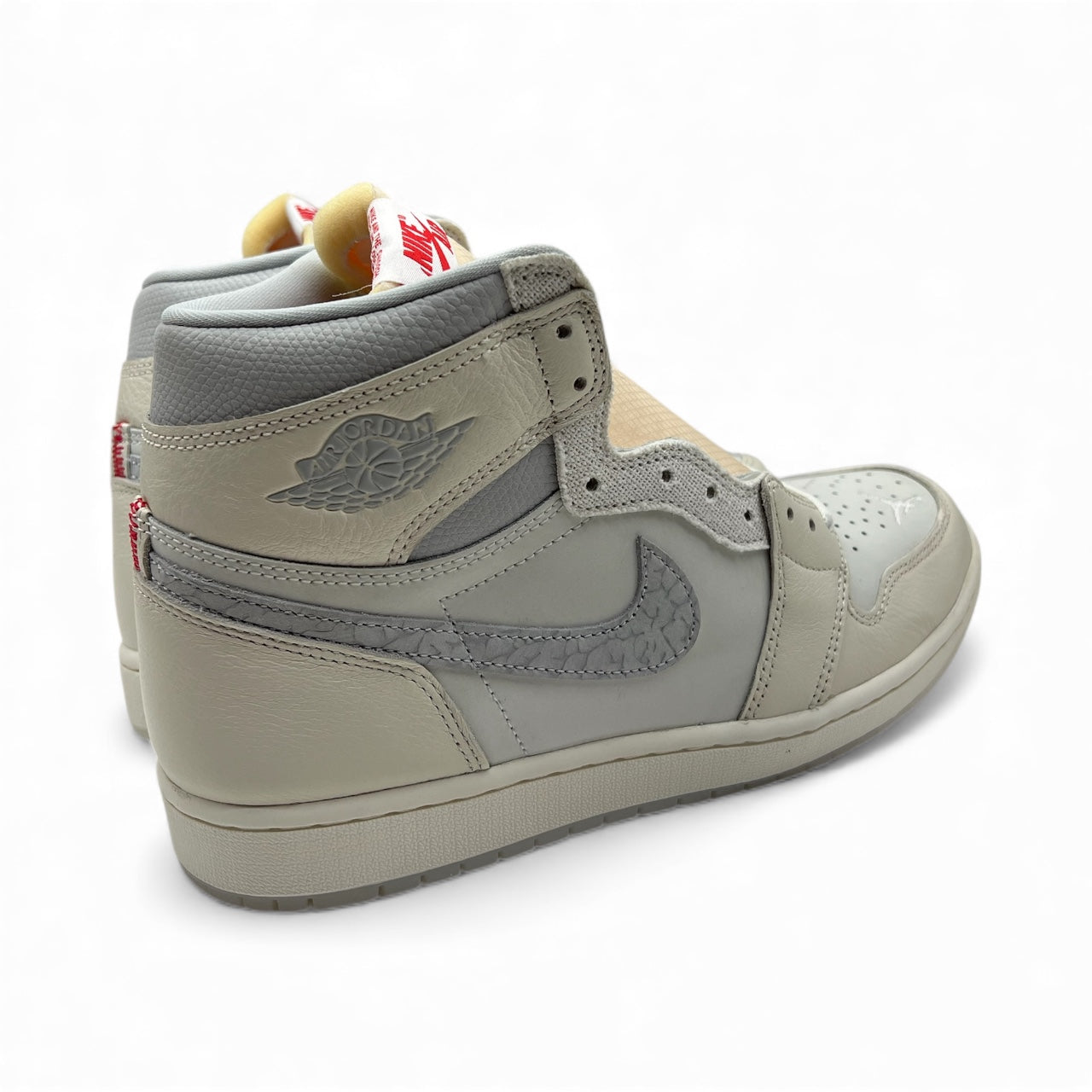 Air Jordan 1 Retro “Sail University Red” 2025