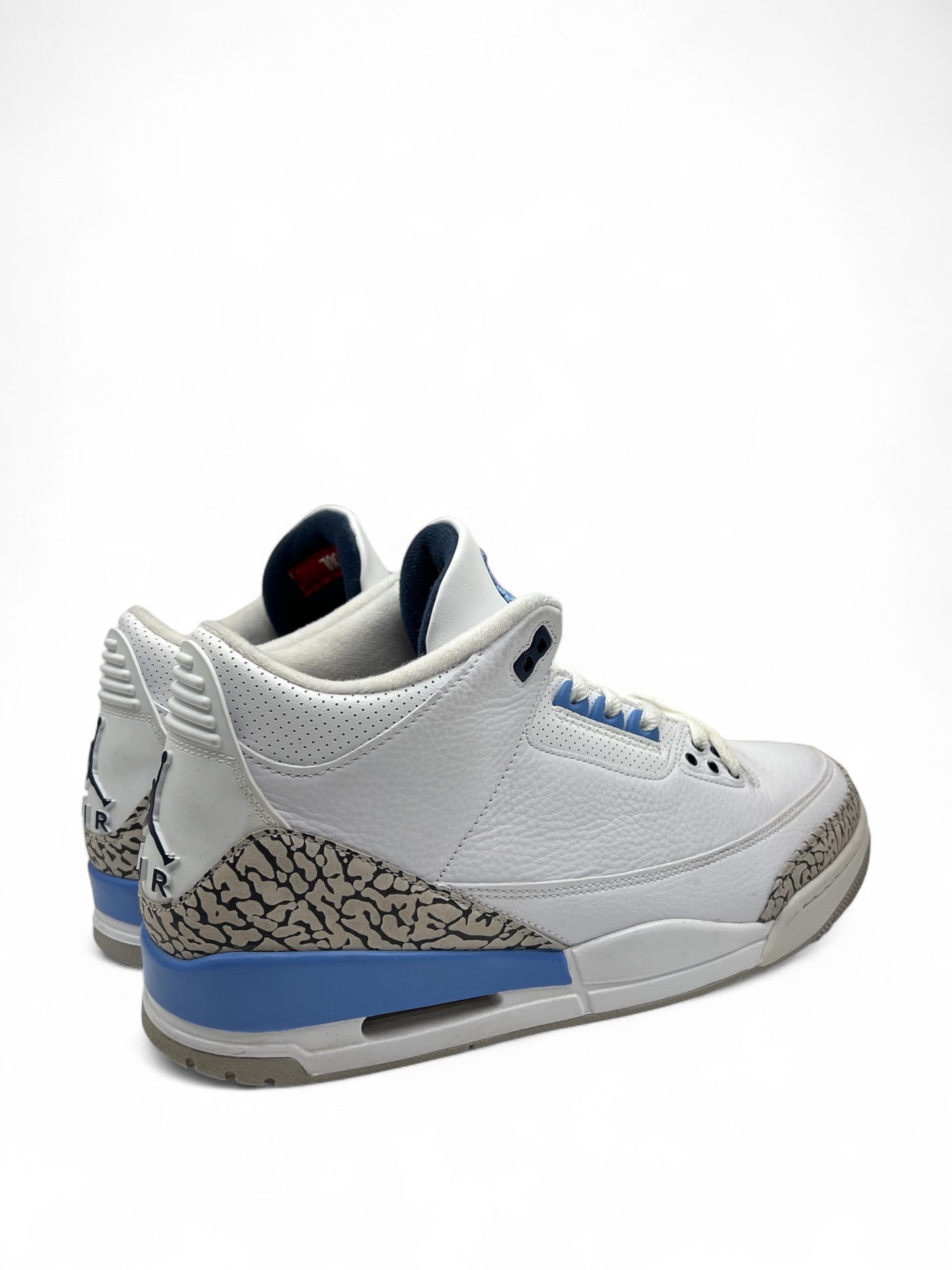 Air Jordan 3 Retro "UNC" 2020