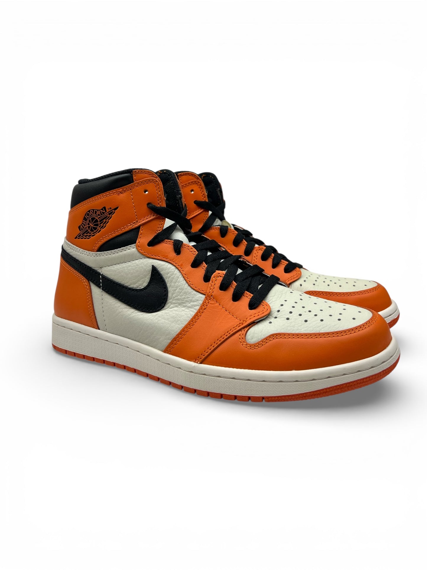 Air Jordan 1 Retro High “Reverse Shattered Backboard” 2016