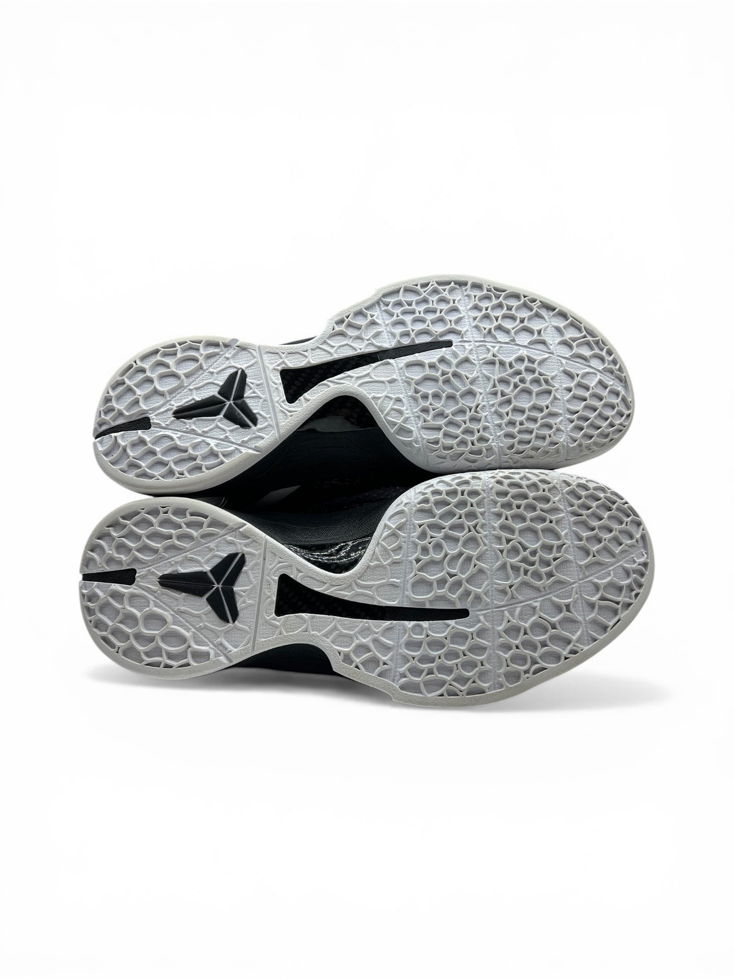 Nike Kobe 6 Protro “Mambacita Sweet 16” 2022