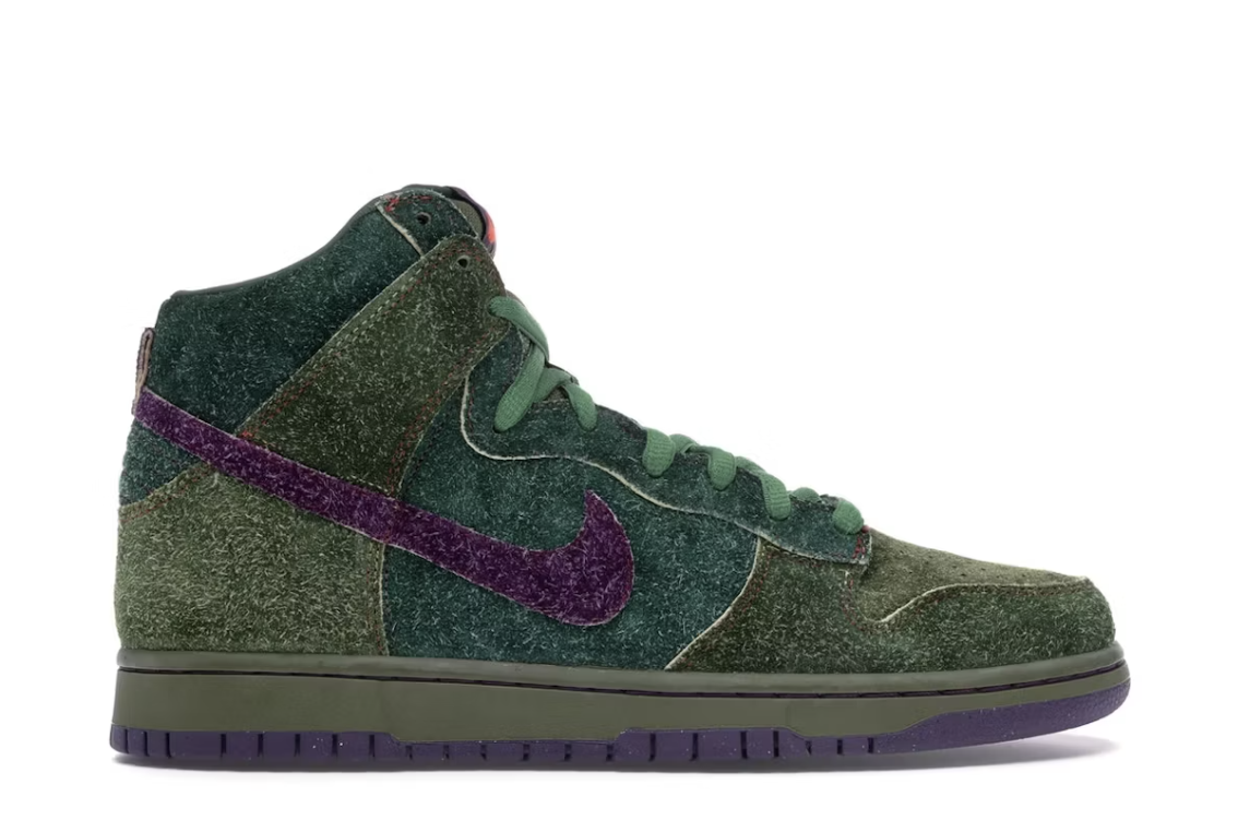 Nike SB Dunk High “Skunk 420” 2010